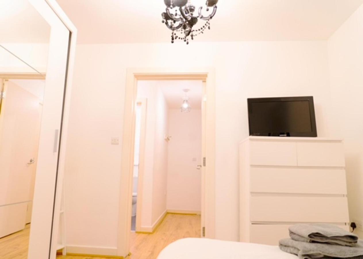 شقة 1 Bed - Sleeps 2 - 7 Min Walk To Hackney Station لندن المظهر الخارجي الصورة